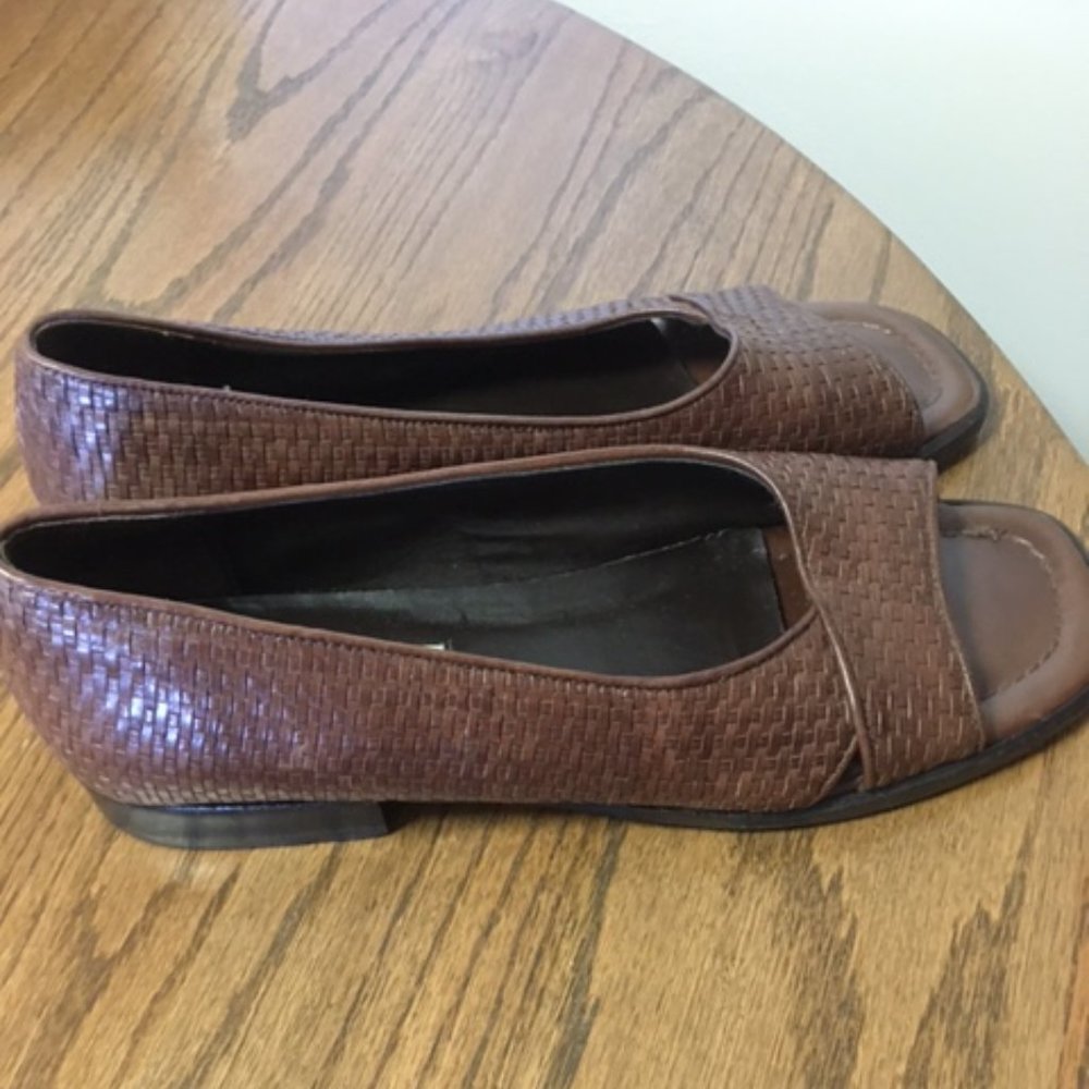 Ladies Talbots Leather Open Toe Shoes Size 8M - Picture 4 of 8